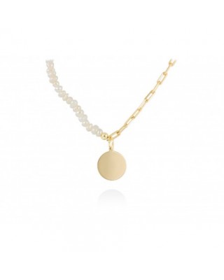 Collar de perlas y cadena...
