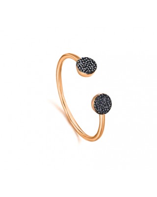 Anillo con forma de torques...